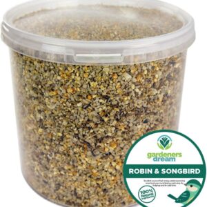 GardenersDream Robin & Songbird Mix | Nutritious Wild Bird Food for Garden Birds | Free of Husks & Germinating Seeds | Premium Quality Source of Protein and Energy | Year-Round Feed Mixture (1L Tub)